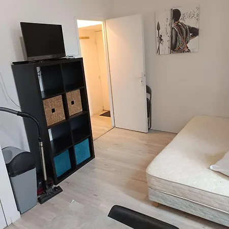 3 * Champagne-les-Marais